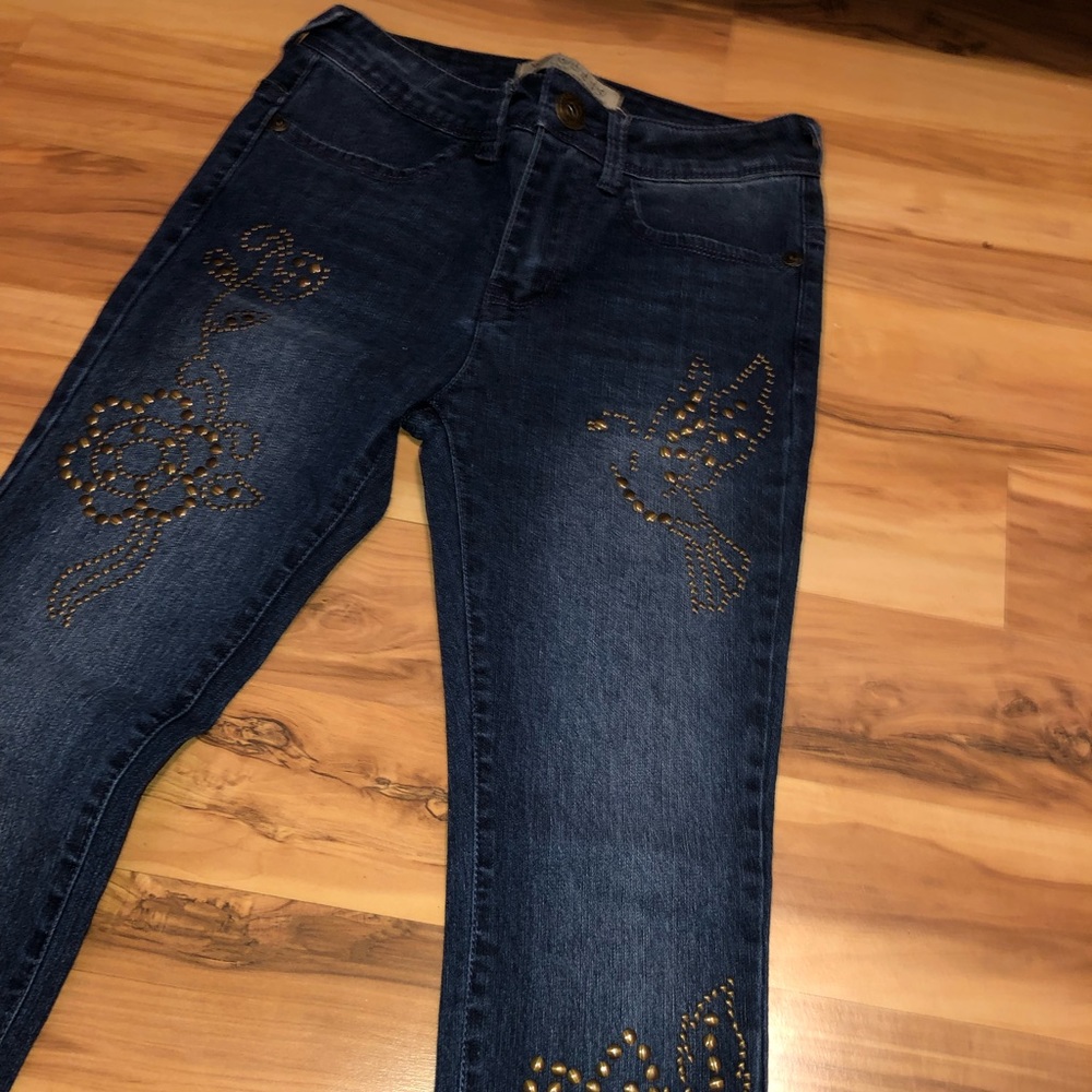 Guess Jeans - Picture 2 of 4